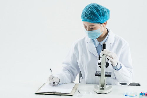 如何判斷NMN產品質量與效果，基因港艾沐茵評價及金屬清洗劑簡介